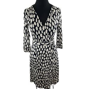 Diane Von Furstenberg DVF Spotted Black White Silk New Julian Two Wrap Dress 8